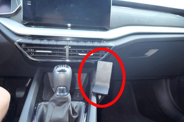 Brodit ProClip - Skoda Octavia - Bj. 20-25 - Console Mount - 835642