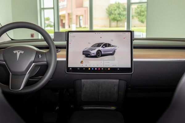 Brodit ProClip - Tesla Model 3 / Model Y - Bj. 18-25½ - Center Mount - 856037