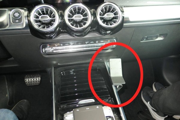 Brodit ProClip - Mercedes EQB / GLB - Bj. 20-25 - Console Mount - 835608